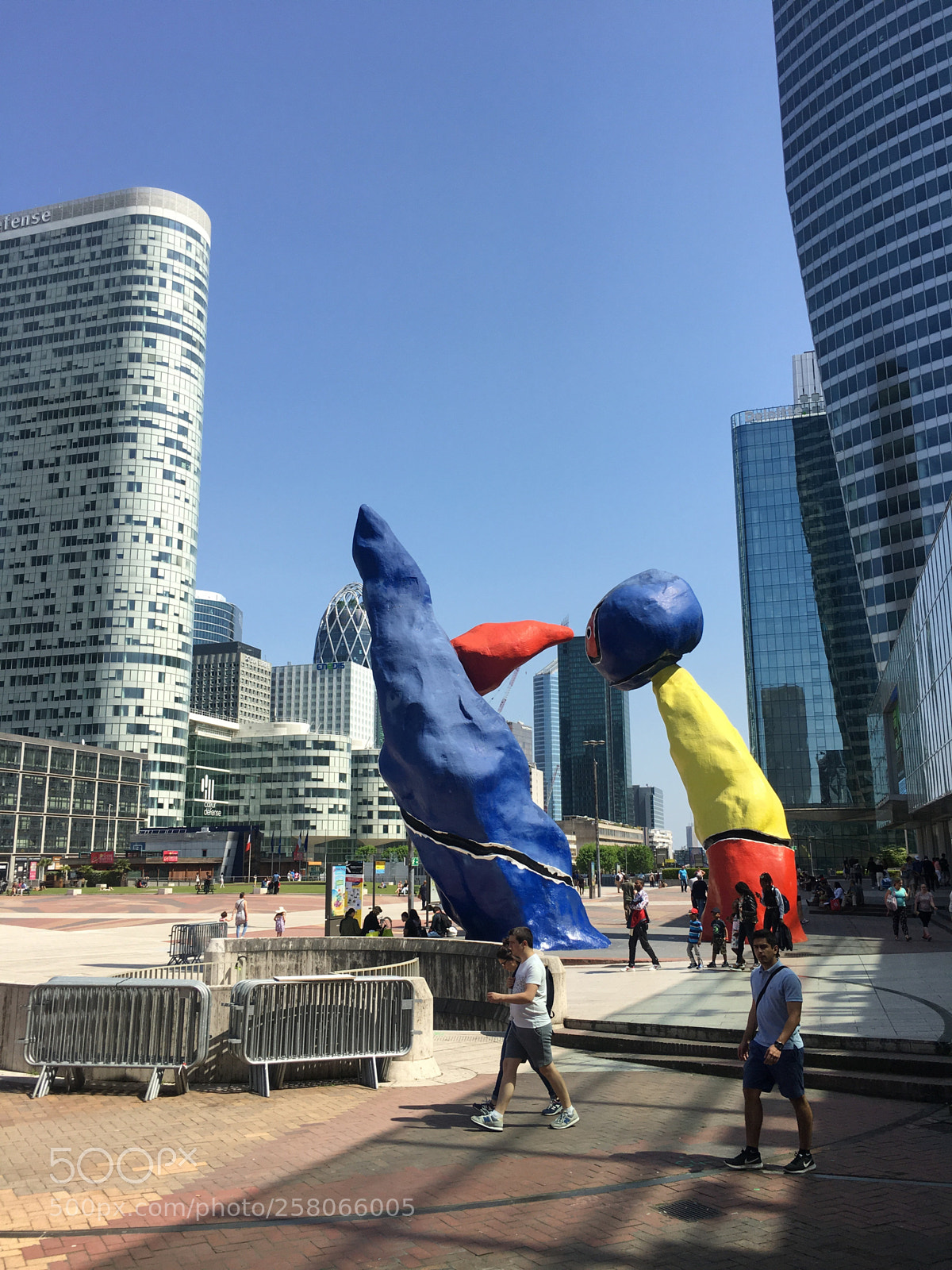 Apple iPhone 6s sample photo. Mir sculptures paris la photography