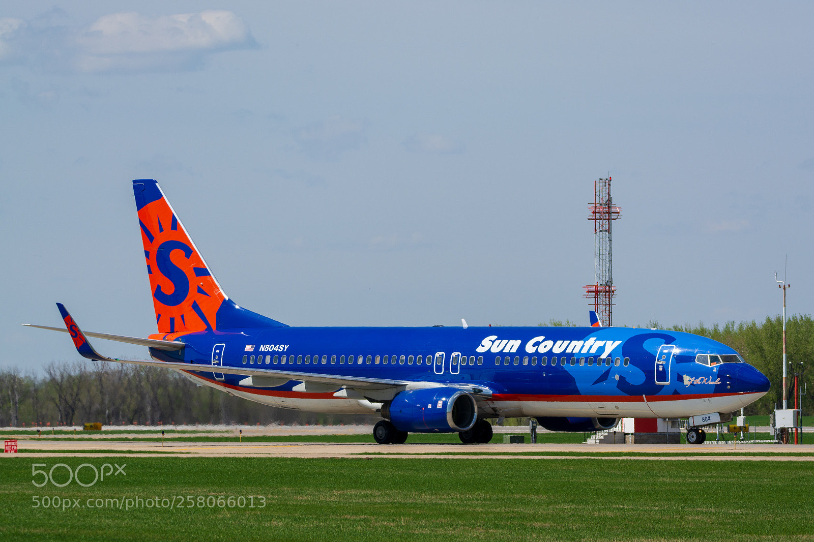 Nikon D7100 sample photo. Sun country airlines boeing photography