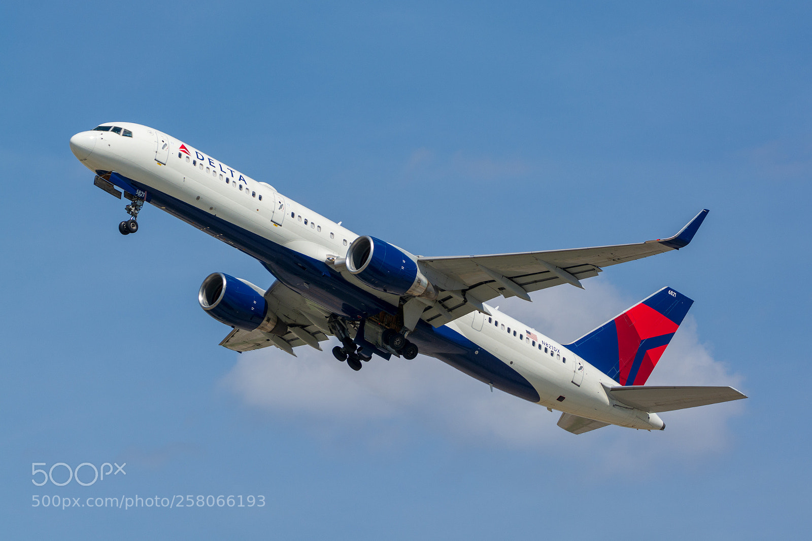 Nikon D7100 sample photo. Delta air lines boeing photography