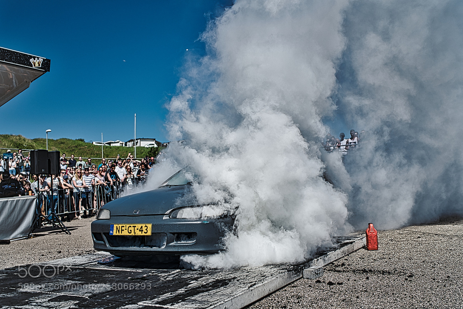 Sony a7R III sample photo. Burn-out 04. japfest circuit photography