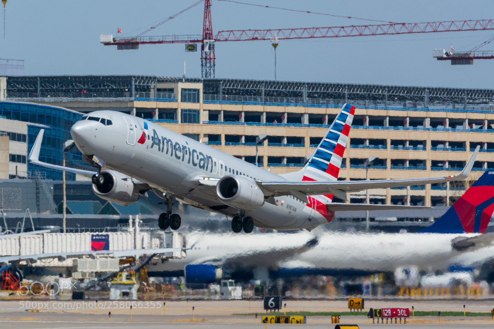 Nikon D7100 sample photo. American airlines boeing 737-823 photography