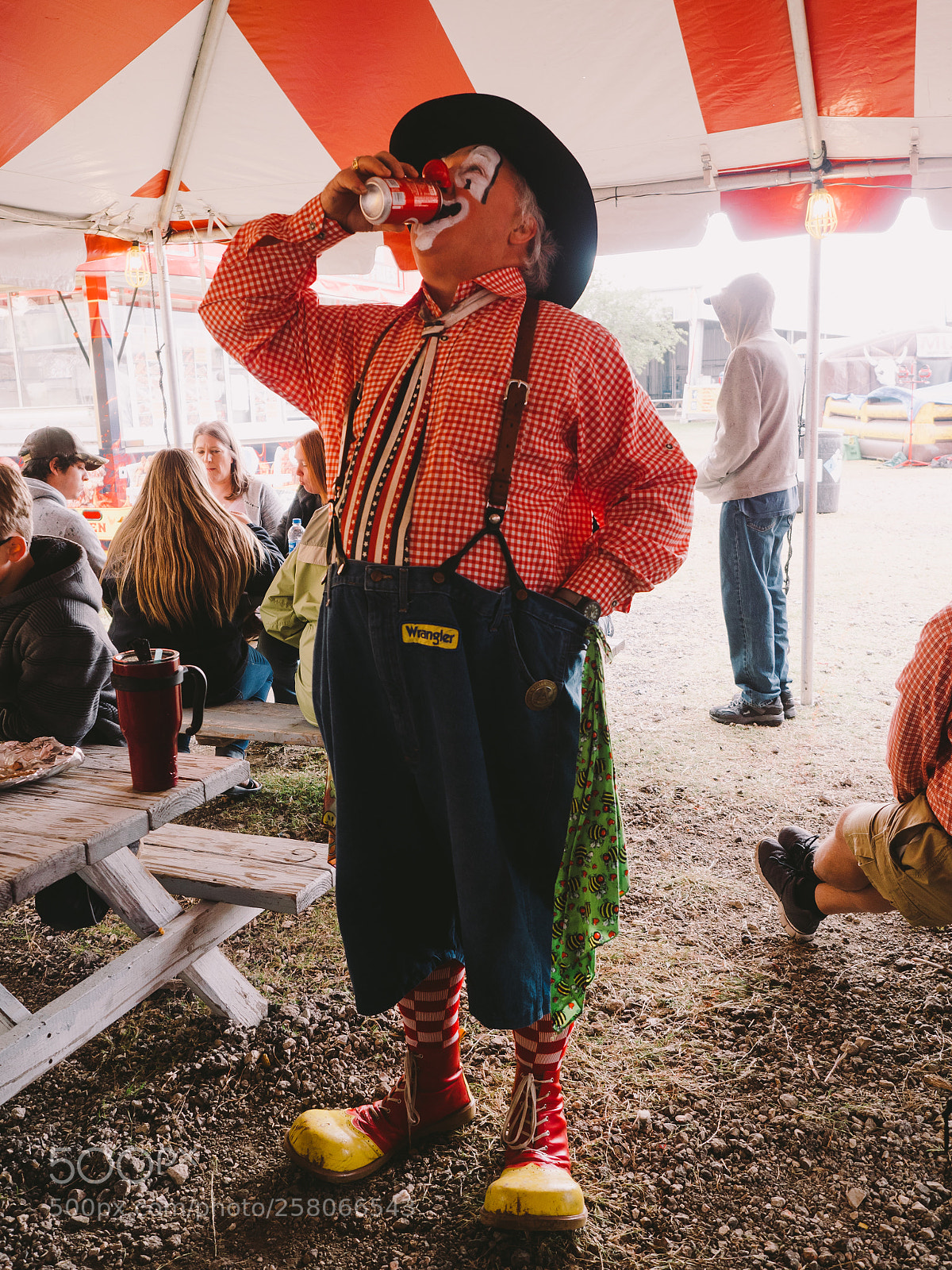 Olympus PEN-F sample photo. Clown photography