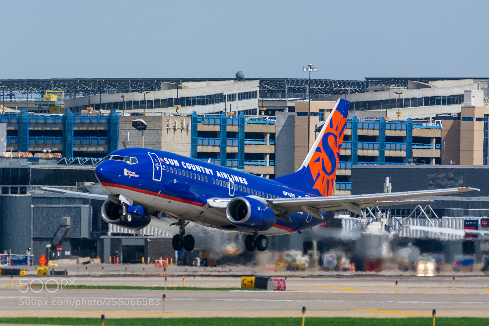 Nikon D7100 sample photo. Sun country airlines boeing photography