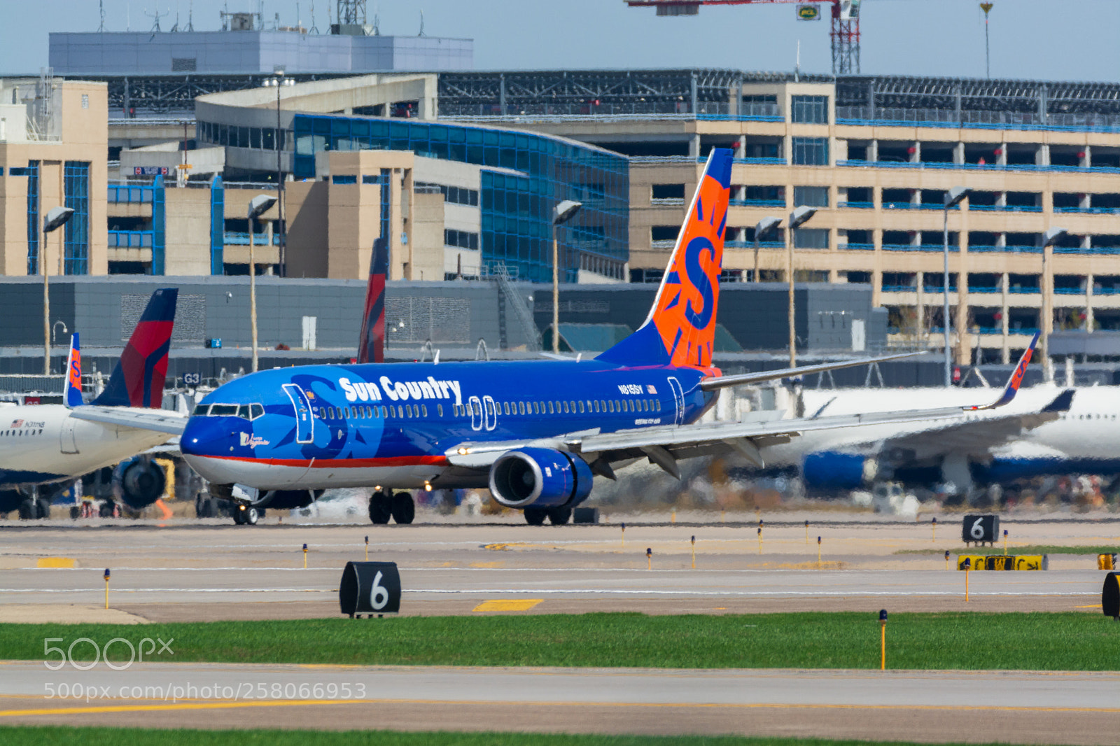 Nikon D7100 sample photo. Sun country airlines boeing photography