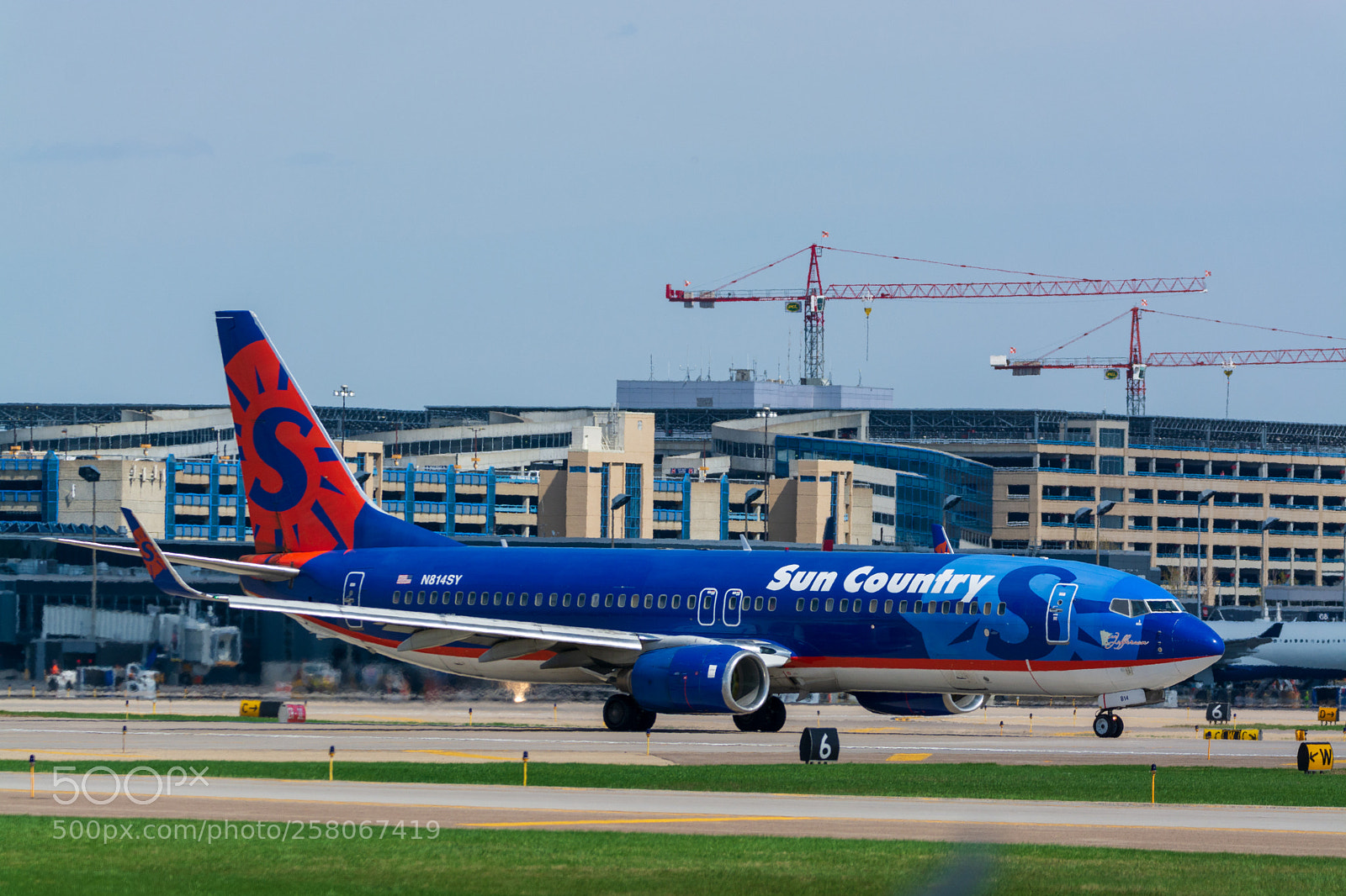 Nikon D7100 sample photo. Sun country airlines boeing photography