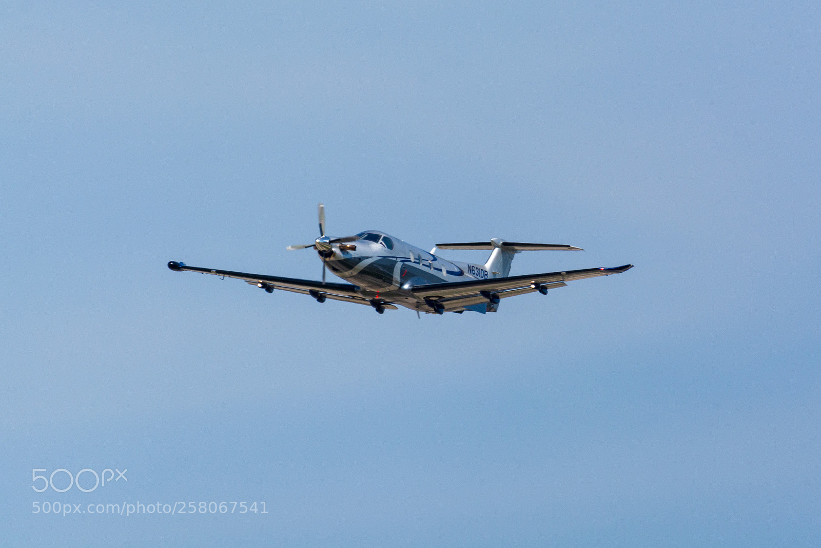 Nikon D7100 sample photo. Pilatus pc12/47 photography