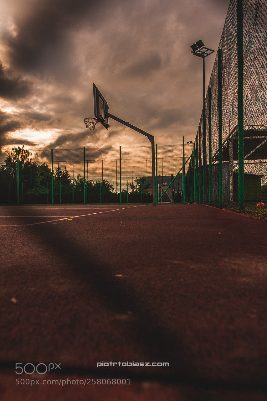 Canon EOS 7D sample photo. Court. photography