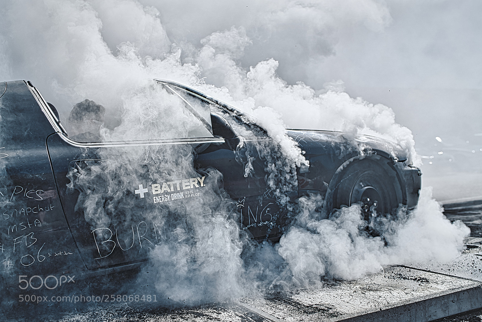 Sony a7R III sample photo. Burn-out 05. japfest circuit photography