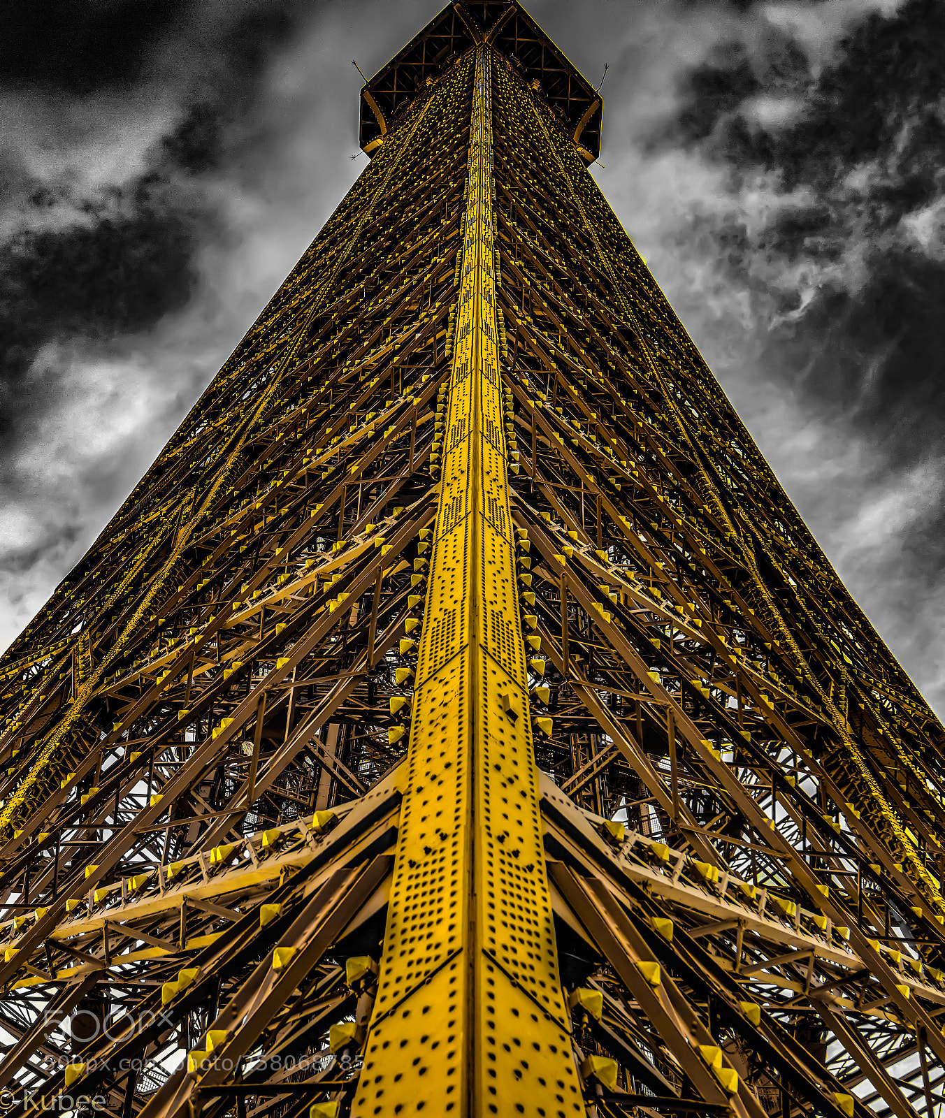 Canon EOS 6D Mark II sample photo. The golden tower photography
