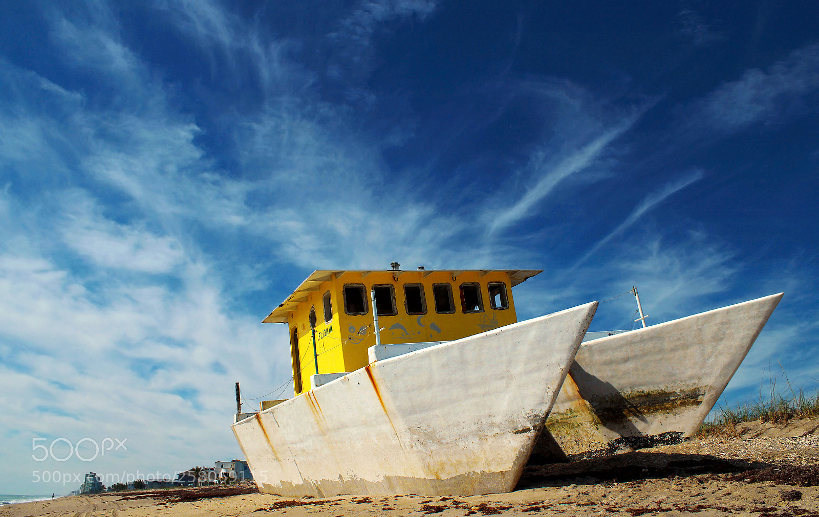 Canon EOS 600D (Rebel EOS T3i / EOS Kiss X5) sample photo. Washed ashore photography