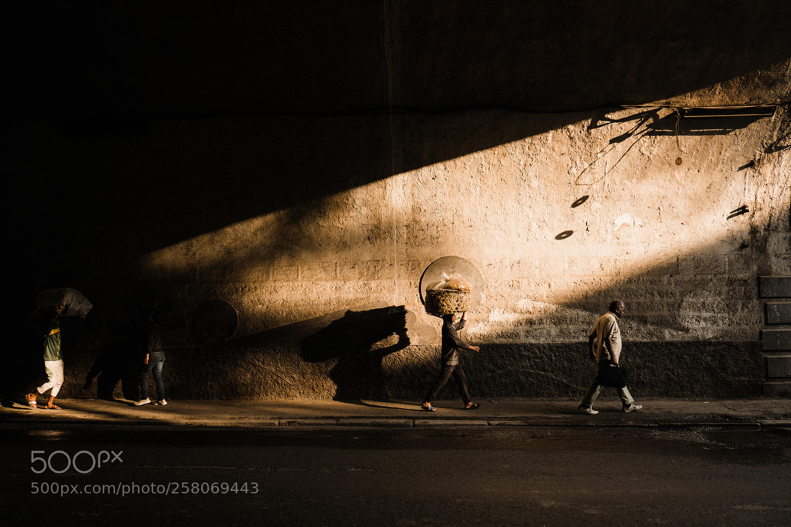 Leica SL (Typ 601) sample photo. Tunnel photography
