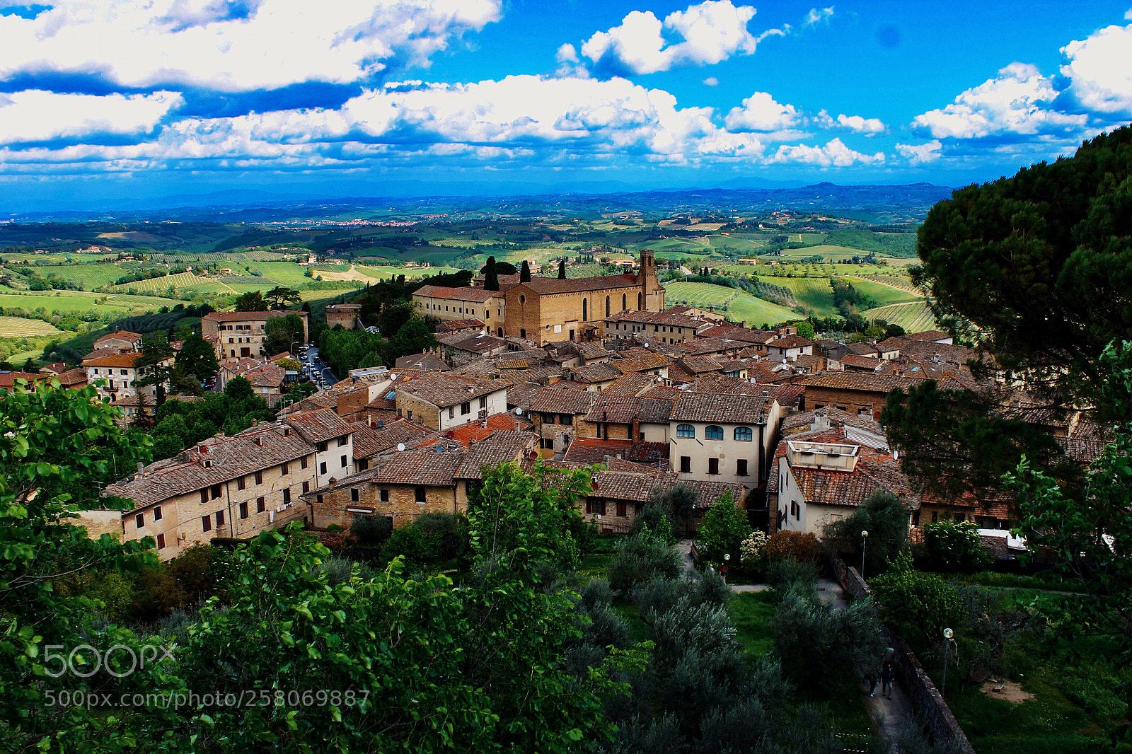 Canon EOS 1100D (EOS Rebel T3 / EOS Kiss X50) sample photo. San gimignano photography
