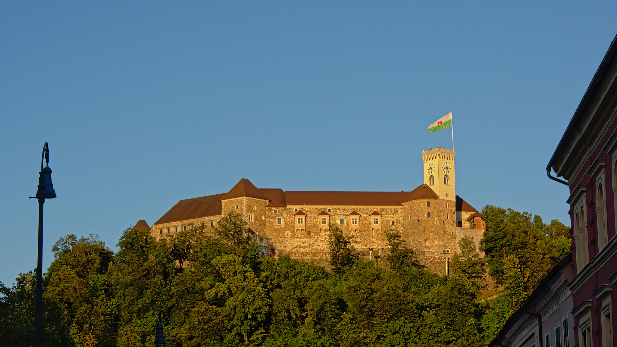 Nikon D5200 sample photo. Ljubljana castle photography