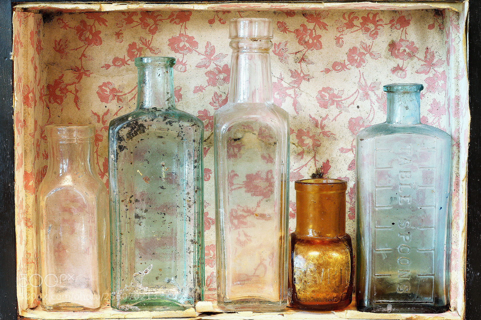 Canon EOS 70D sample photo. Five bottles photography