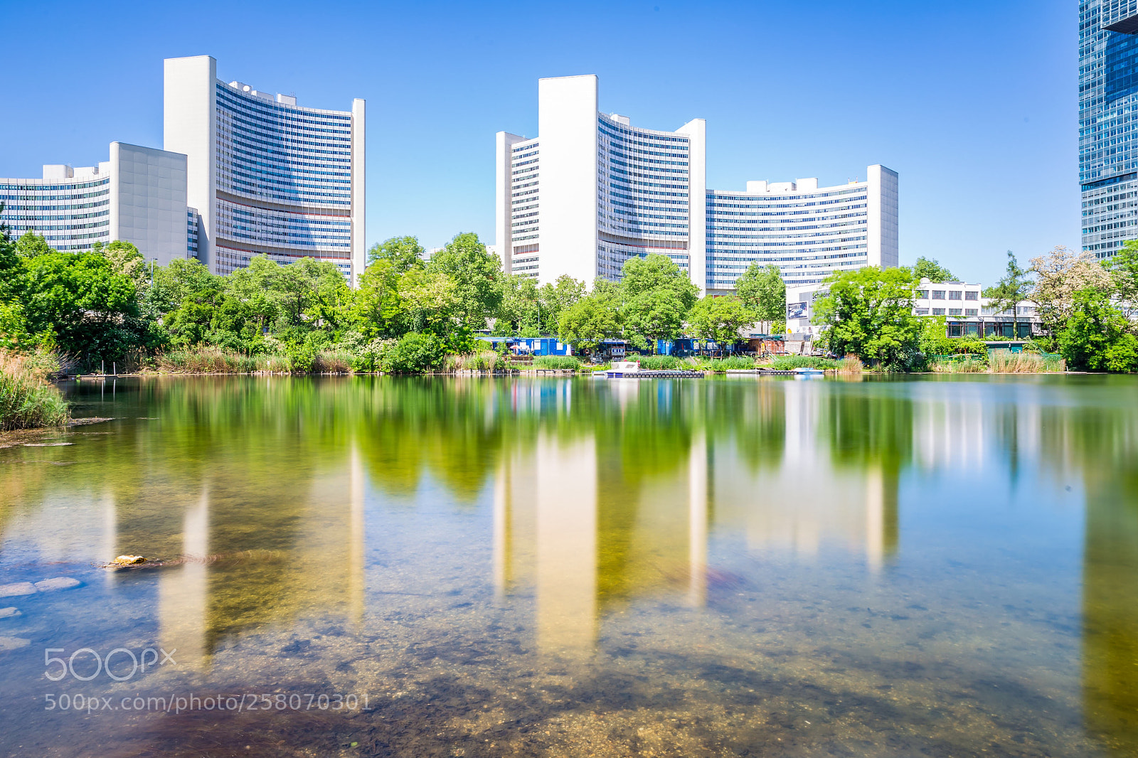Canon EOS 6D sample photo. Wall of glass photography