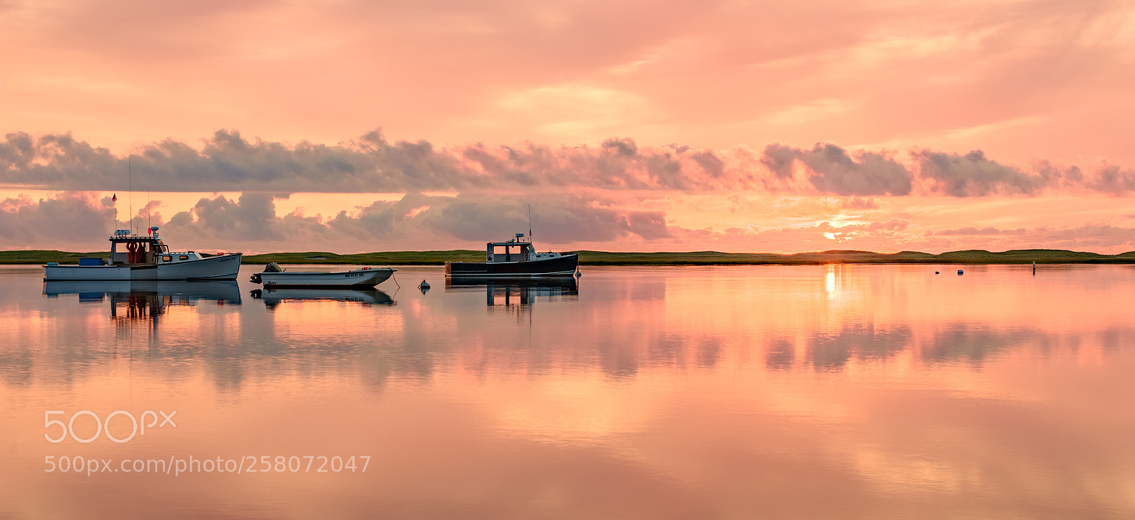 Nikon D810 sample photo. Three boats at sunrise photography