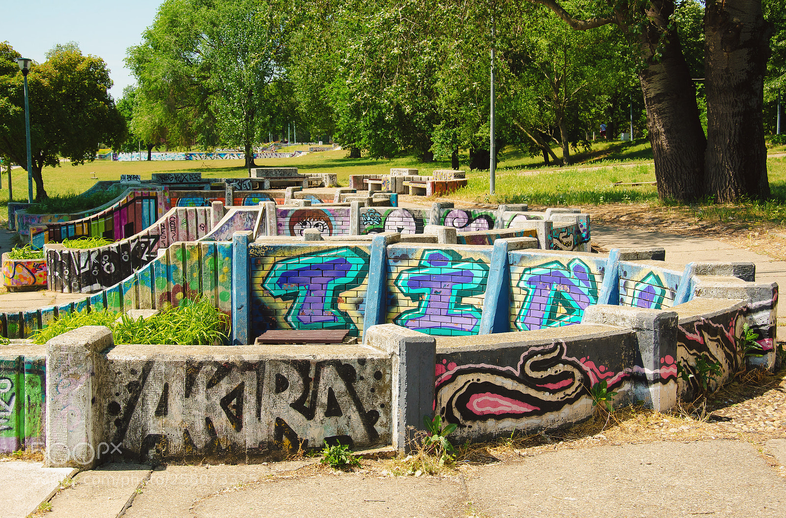 Nikon D7000 sample photo. Nbg graffiti photography