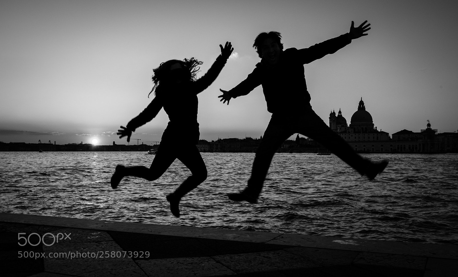 Fujifilm X-T2 sample photo. Jumping sunset photography