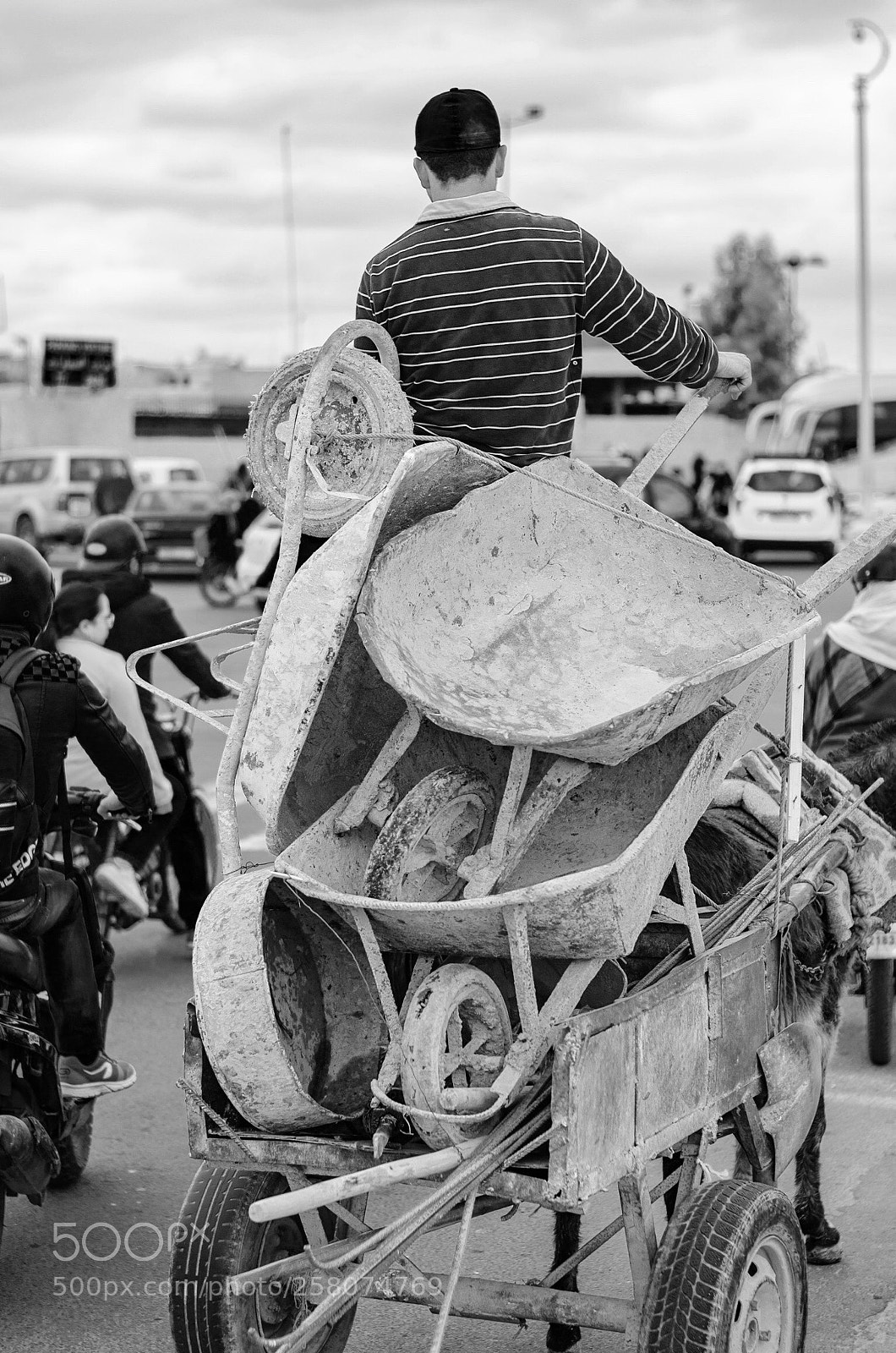 Nikon D7000 sample photo. Traffic photography