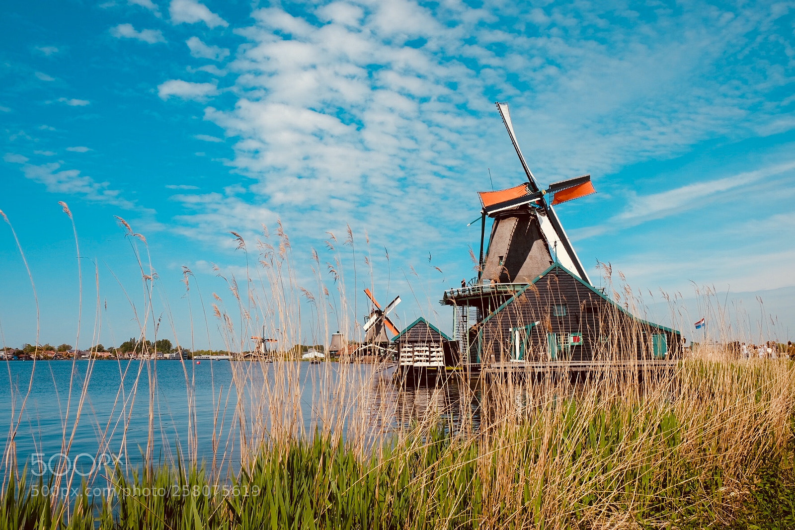 Fujifilm X-T10 sample photo. Windmills at zaanse schans photography