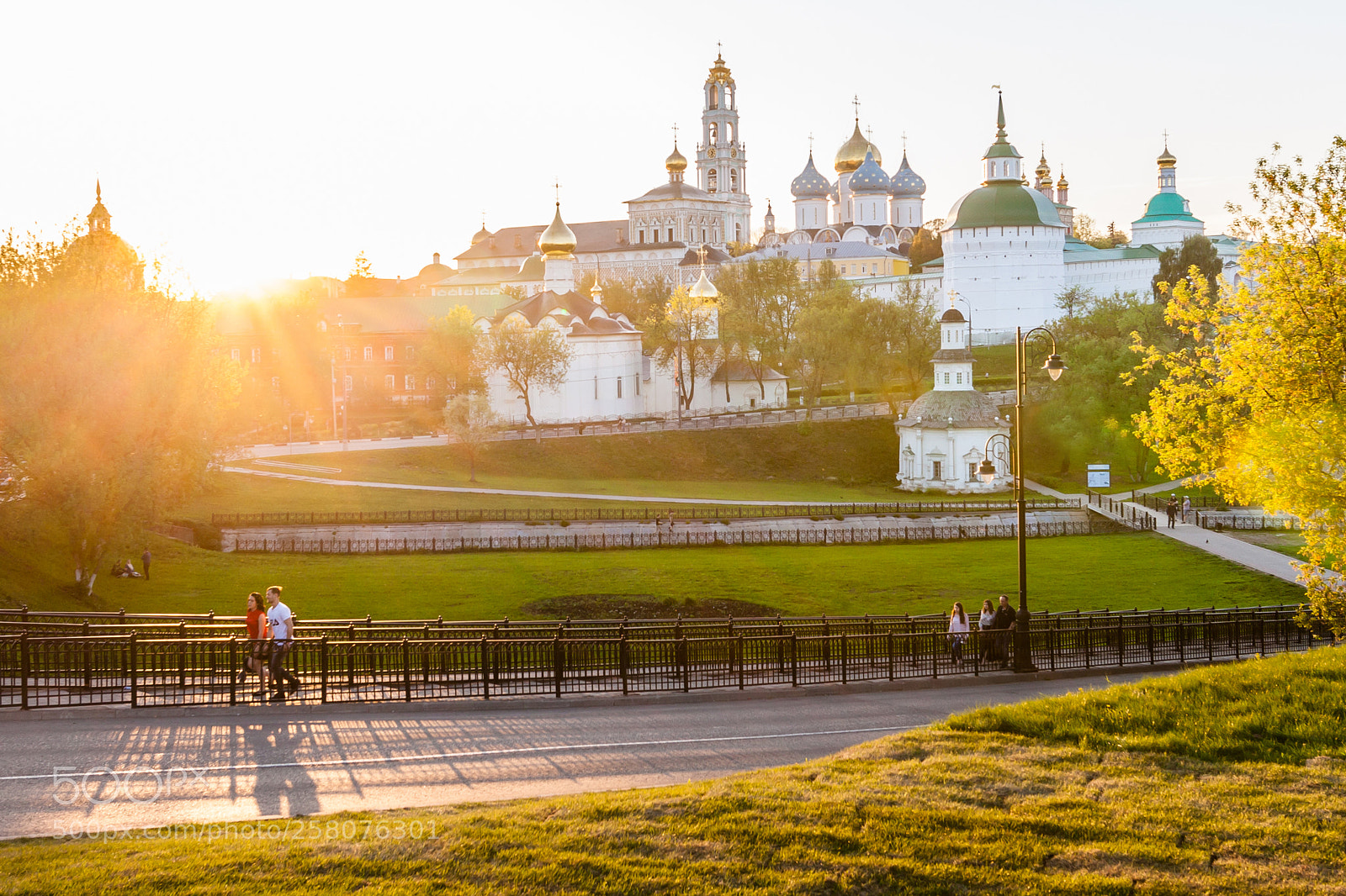 Canon EOS 5D Mark II sample photo. Evening in sergiev posad photography