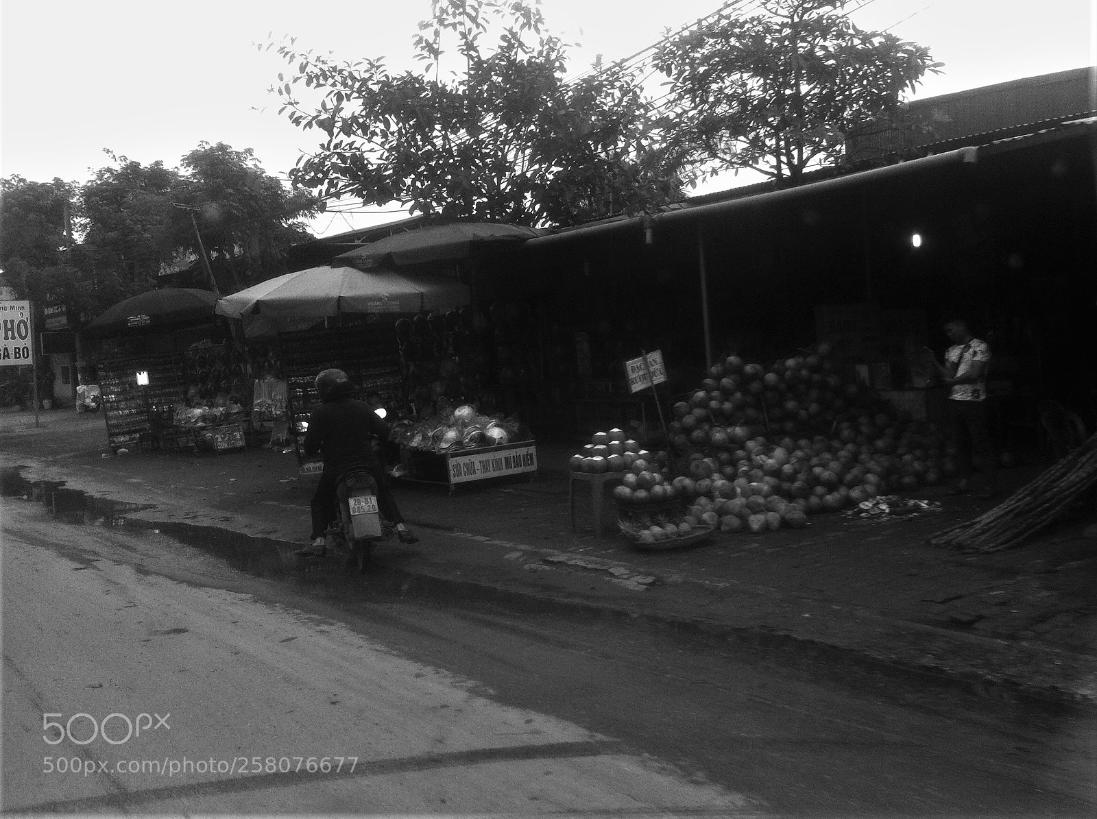 Apple iPhone 4 sample photo. ... photography