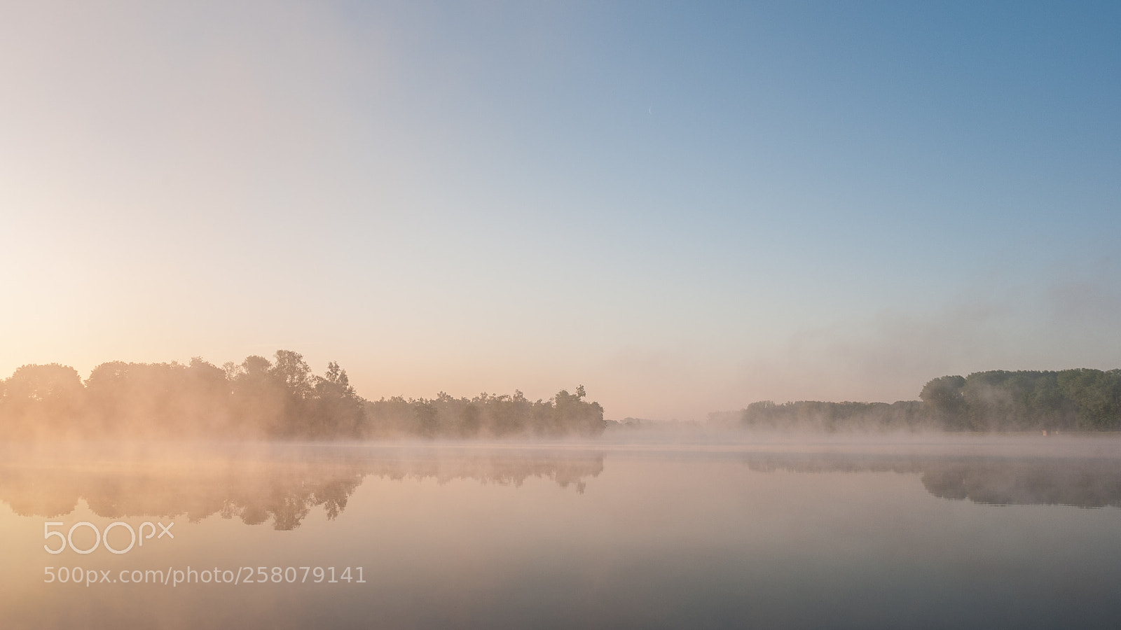 Nikon D60 sample photo. Smoke on the water photography