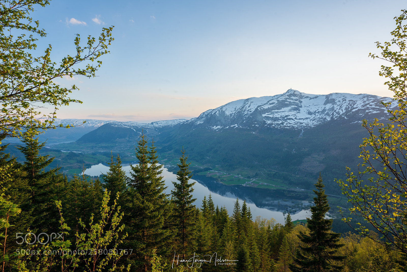 Sony a7R II sample photo. Lønavatnet golden hour photography