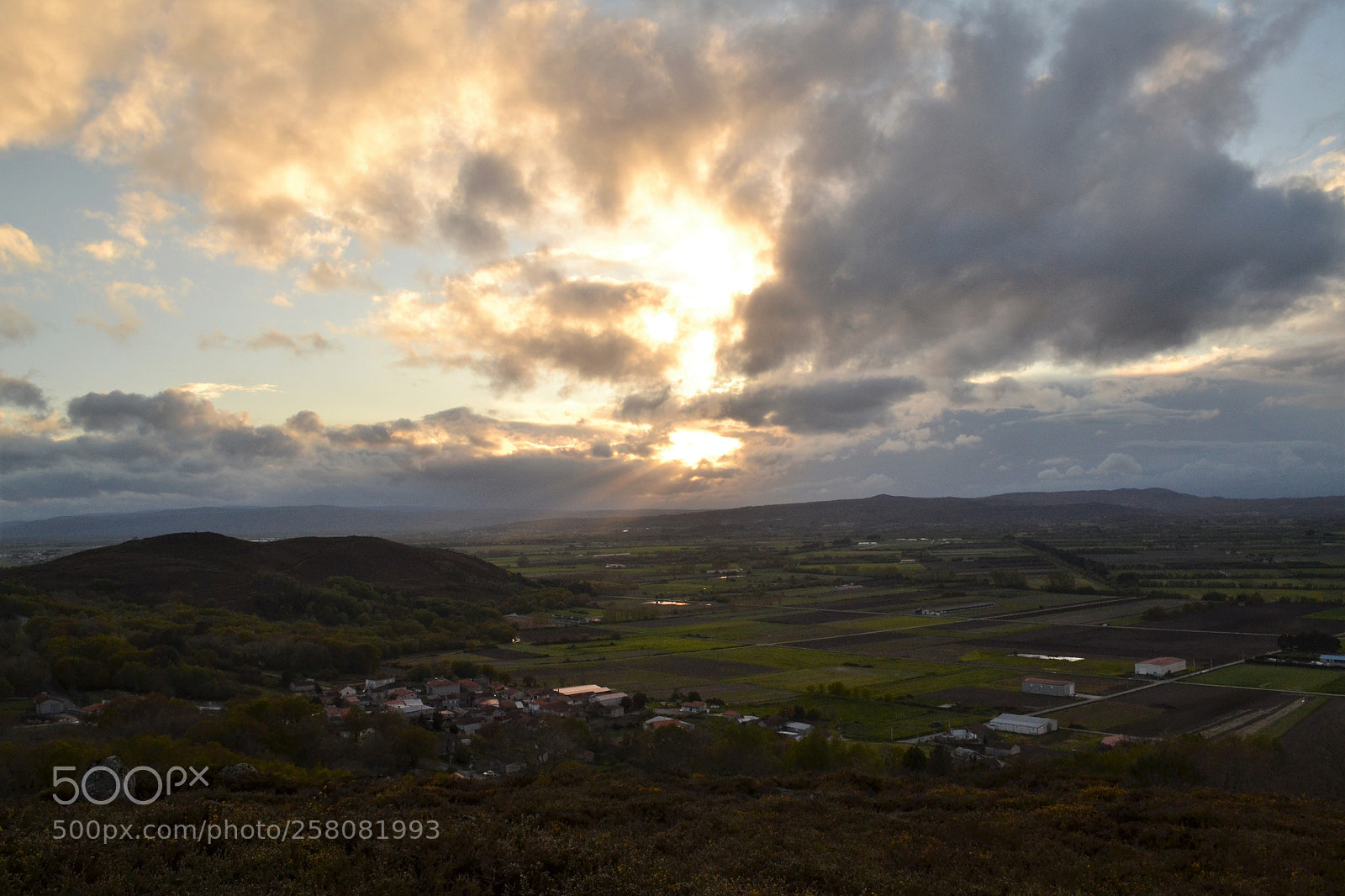Nikon D3100 sample photo. Solpor en pena photography