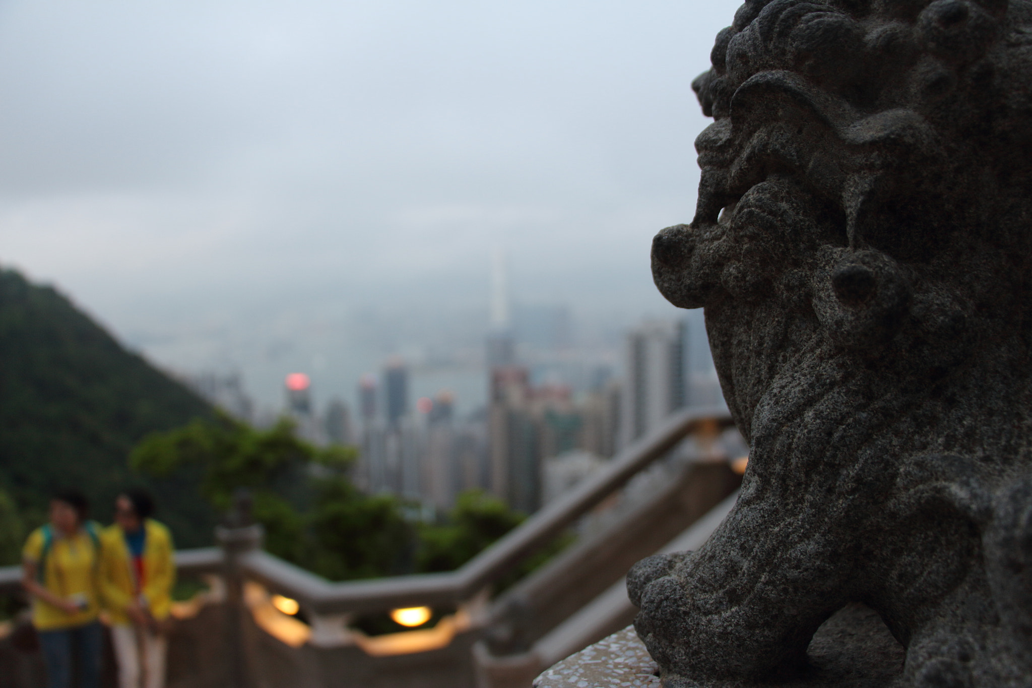 Canon EOS 650D (EOS Rebel T4i / EOS Kiss X6i) sample photo. Hong kong peak galleria photography
