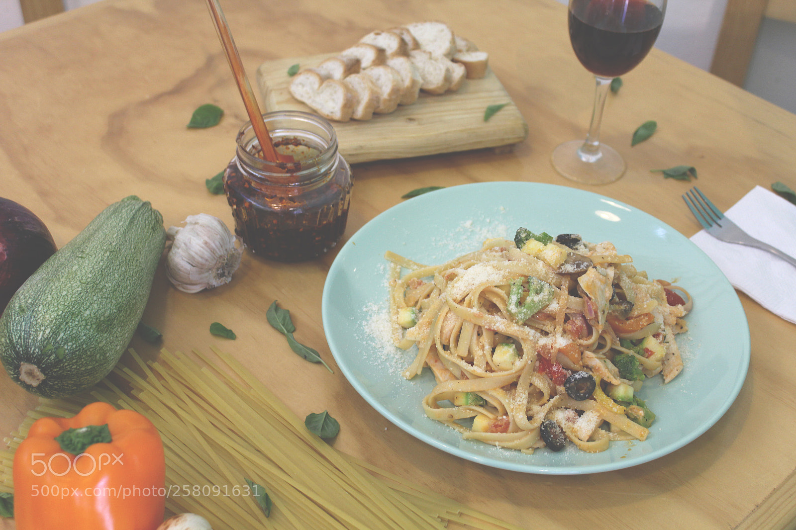 Canon EOS 1200D (EOS Rebel T5 / EOS Kiss X70 / EOS Hi) sample photo. Tomato pasta photography