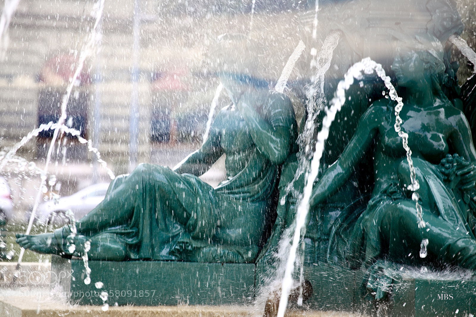 Canon EOS 5D Mark II sample photo. Fountain of momentary lapse photography