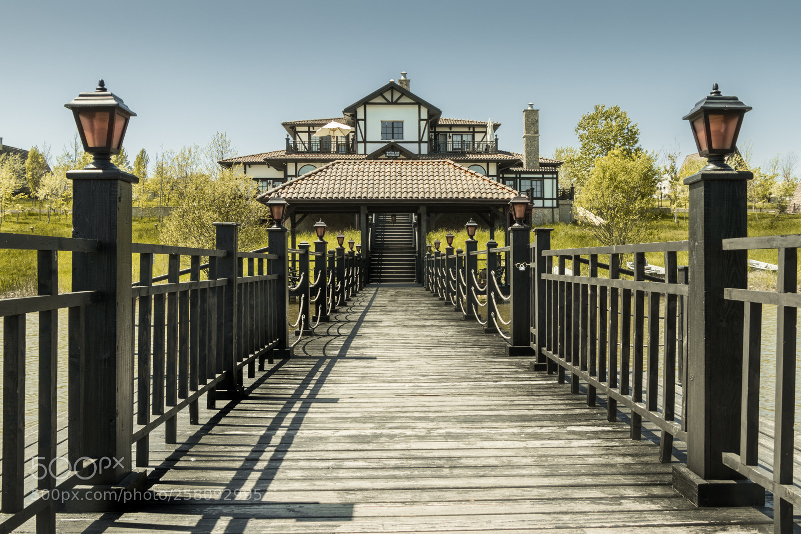 Canon EOS 80D sample photo. Hotel bridge photography