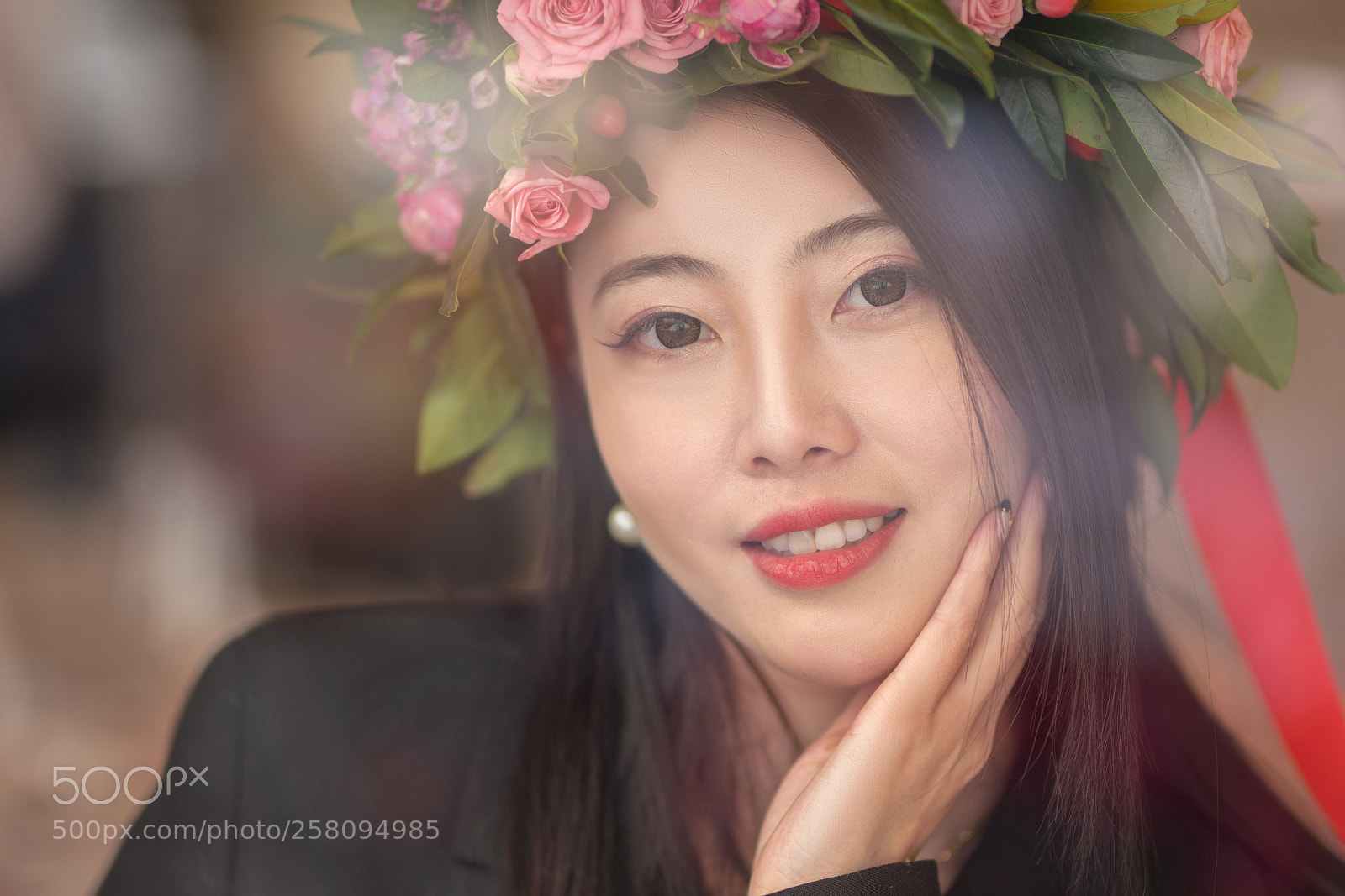 Sony a7R III sample photo. Graduation girl smilng throug photography