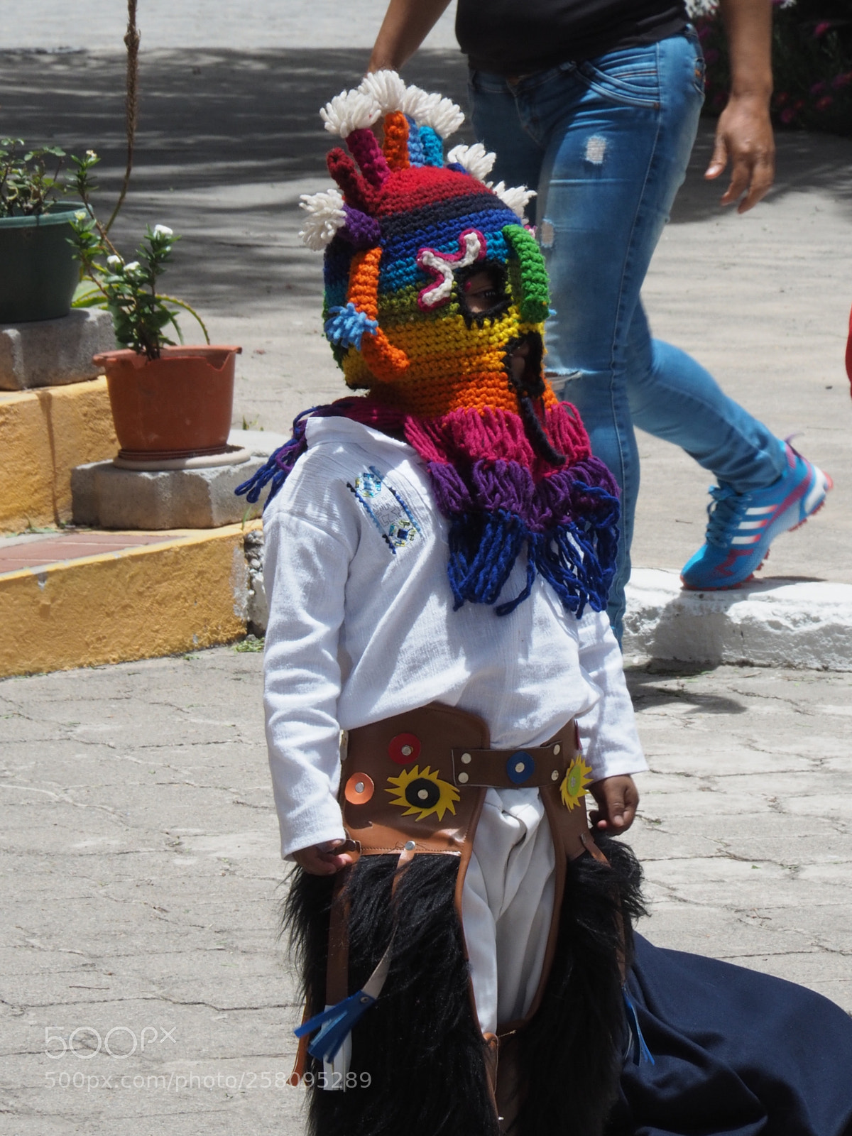 Olympus OM-D E-M5 II sample photo. Young male dancer at photography