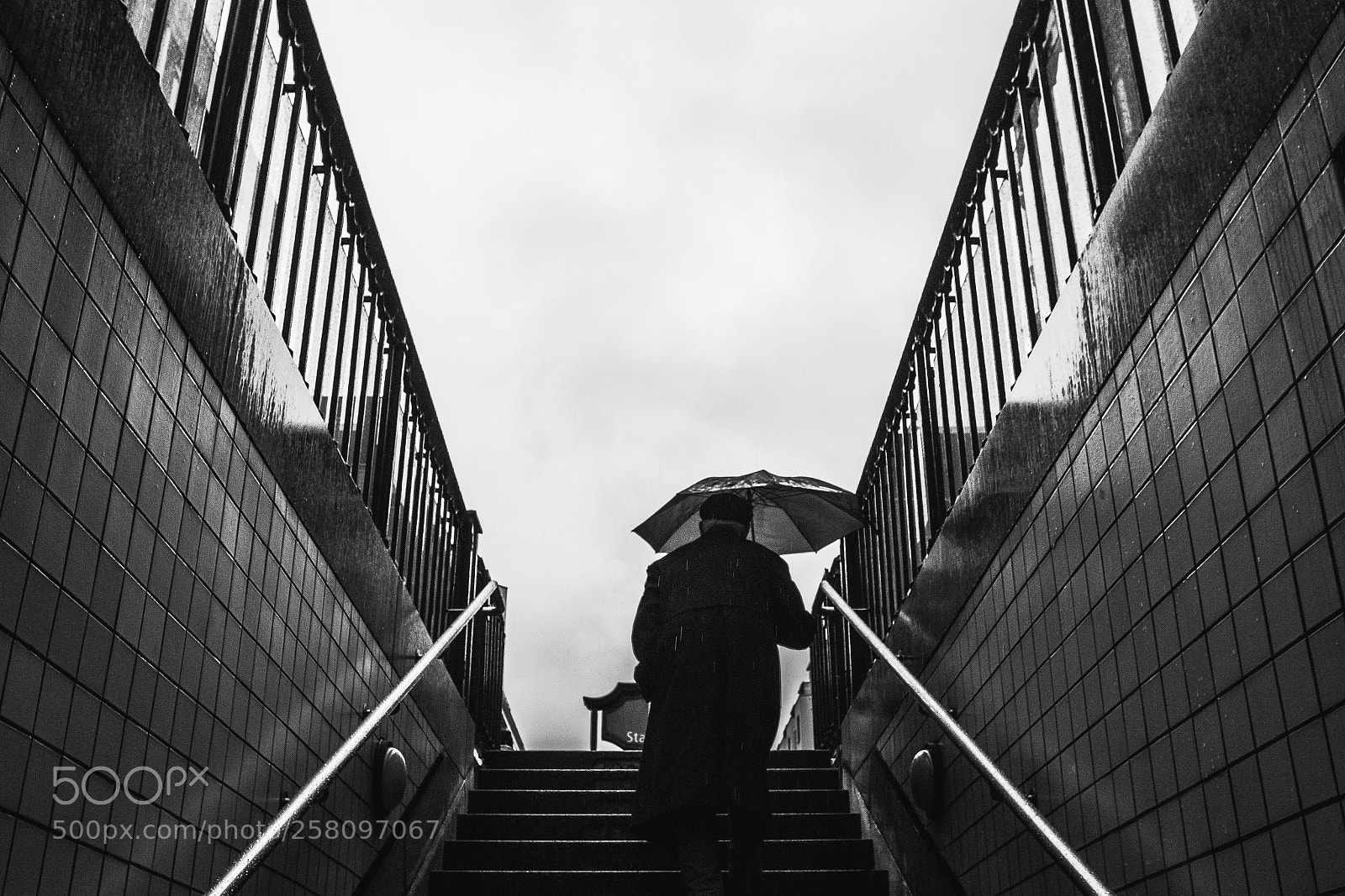Canon EOS 70D sample photo. Berlin bw umbrella photography