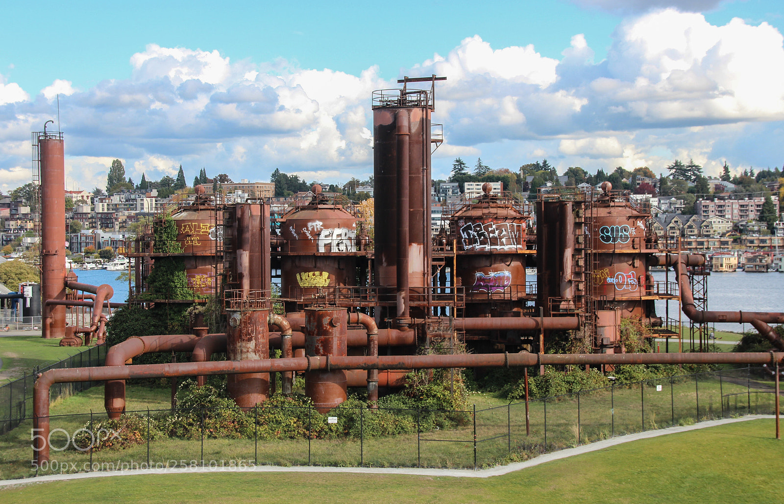 Canon EOS 600D (Rebel EOS T3i / EOS Kiss X5) sample photo. Gasworks public park photography