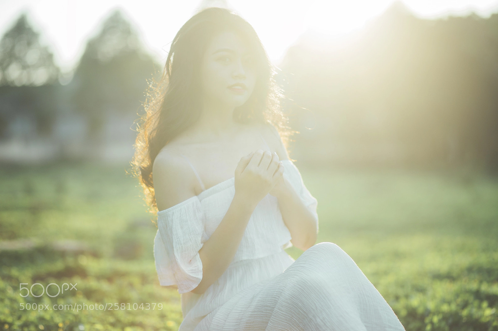 Canon EOS 6D sample photo. Shinning light, turn up photography