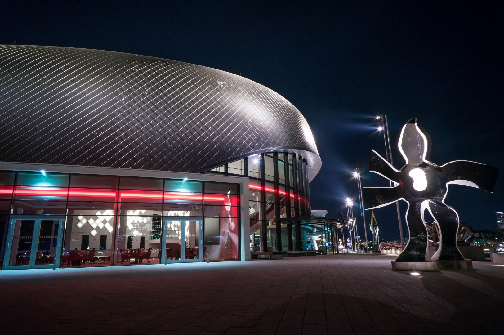 Sony Alpha NEX-5R sample photo. Hamburg musical hall photography