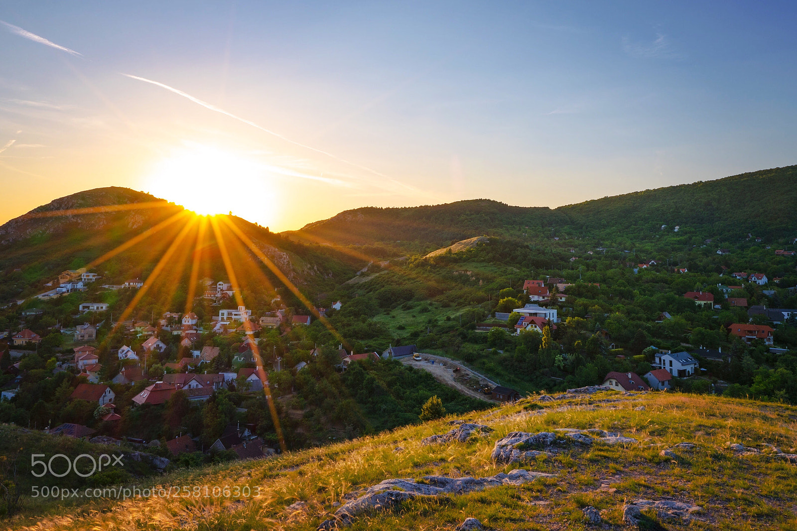 Sony a7R III sample photo. The last sun rays photography
