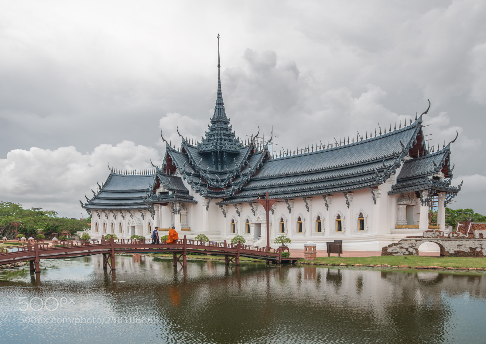 Nikon D850 sample photo. La passerelle du temple photography