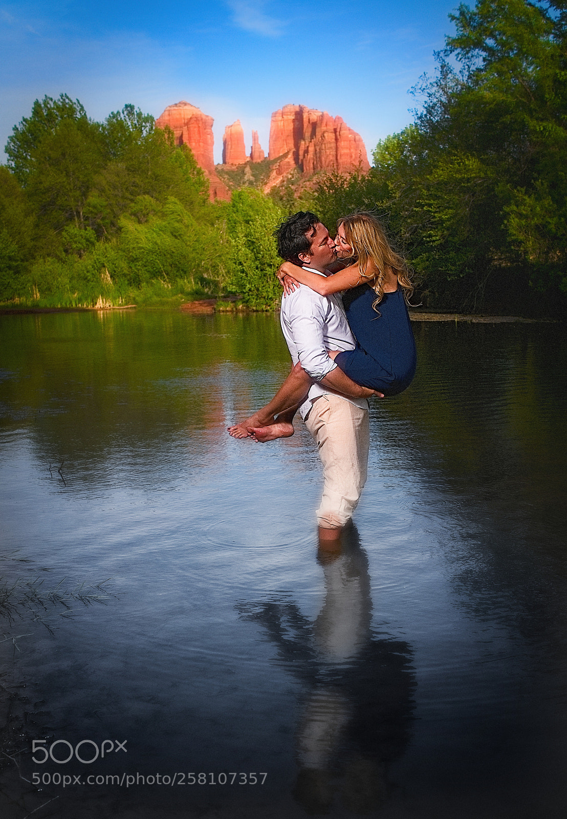 Sony a7R II sample photo. Creek kissing photography