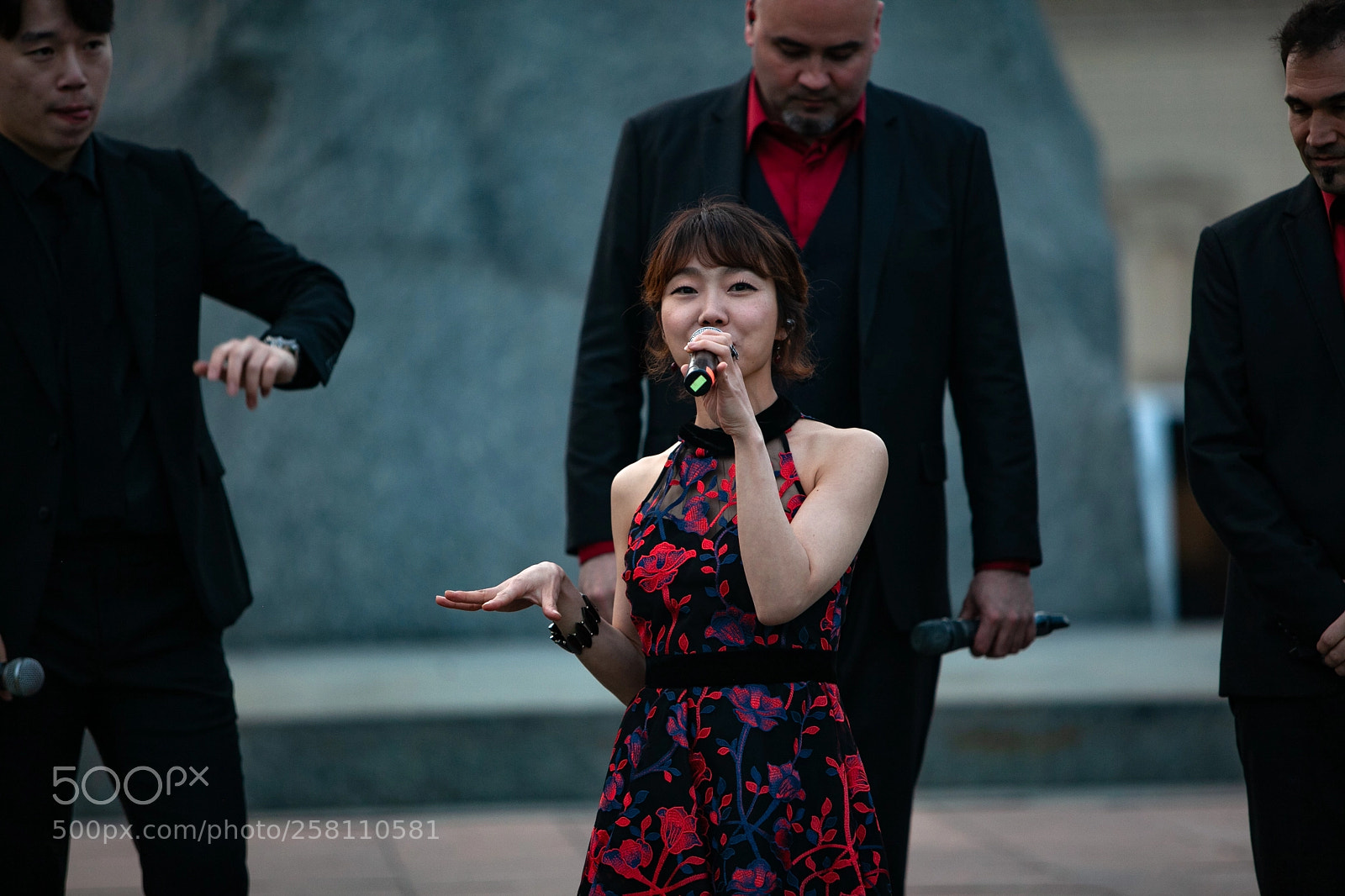 Canon EOS 5D Mark II sample photo. Maytree in moscow photography