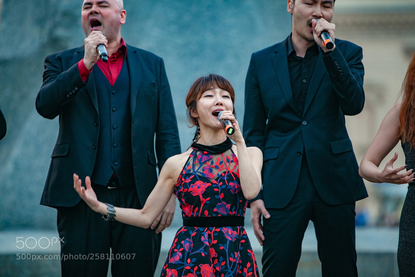 Canon EOS 5D Mark II sample photo. Maytree in moscow photography