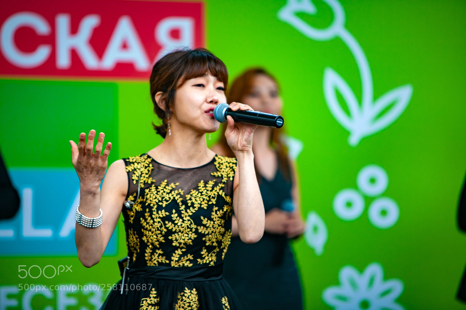 Canon EOS 5D Mark II sample photo. Maytree in moscow photography