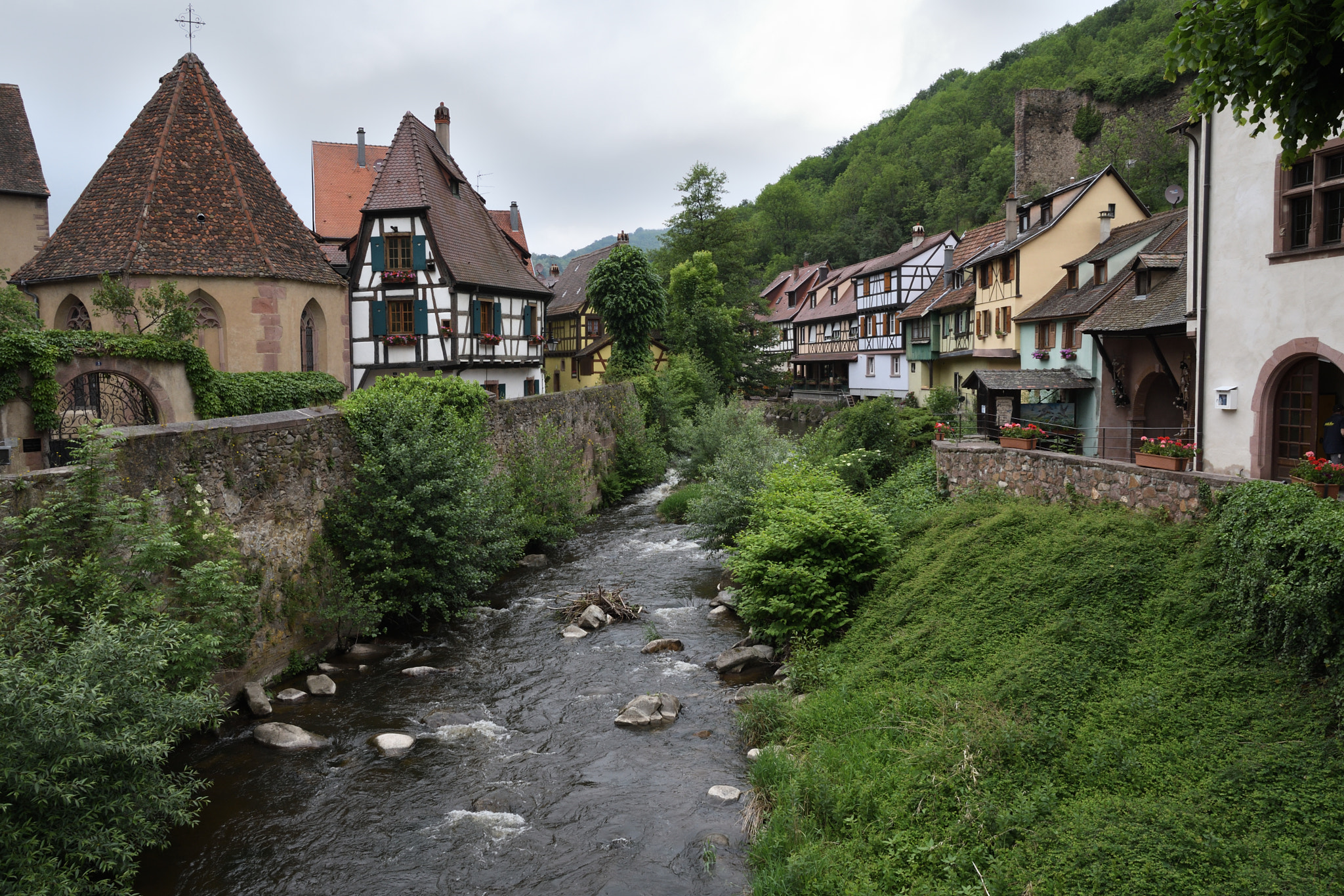 Sigma 17-50mm F2.8 EX DC OS HSM sample photo. La weiss à kaysersberg.jpg photography