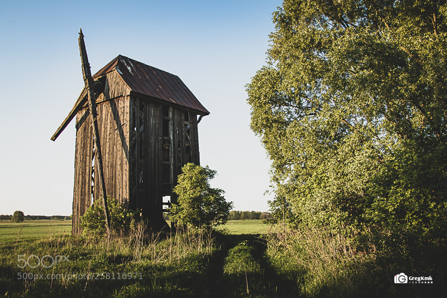Canon EOS 80D sample photo. Post mill from 1887 photography