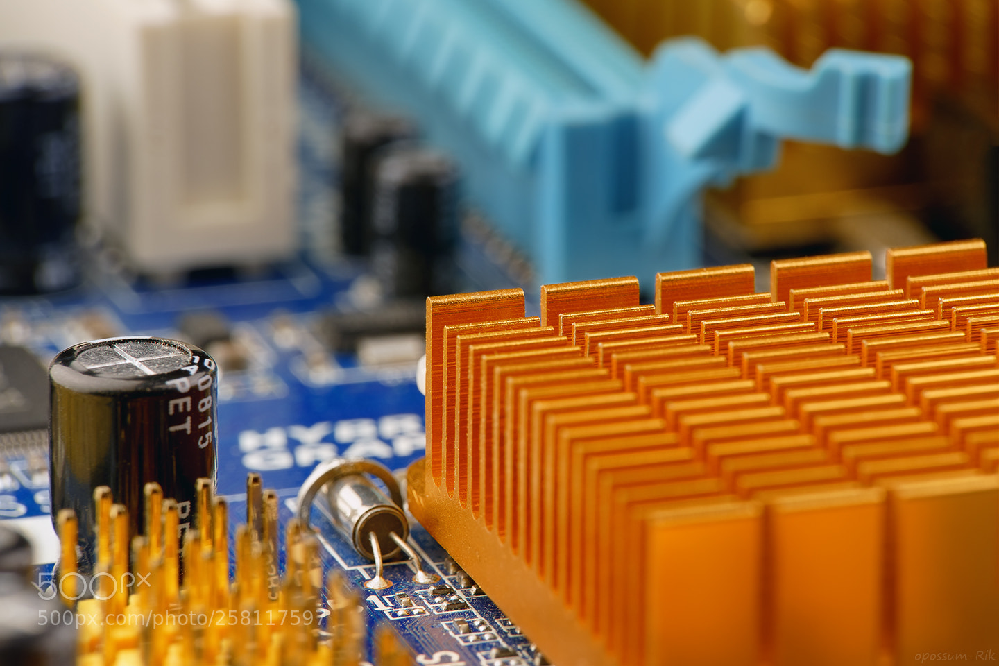 Panasonic Lumix DMC-FZ1000 sample photo. Motherboard photography