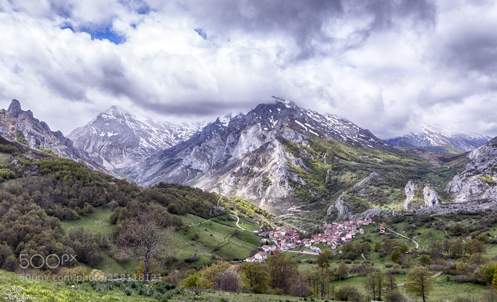 Canon EOS 70D sample photo. Picos de europa-sotres photography