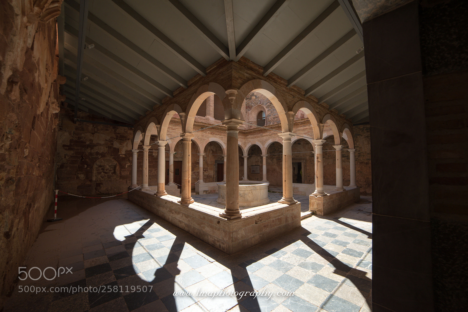 Nikon D610 sample photo. Claustro escala dei photography